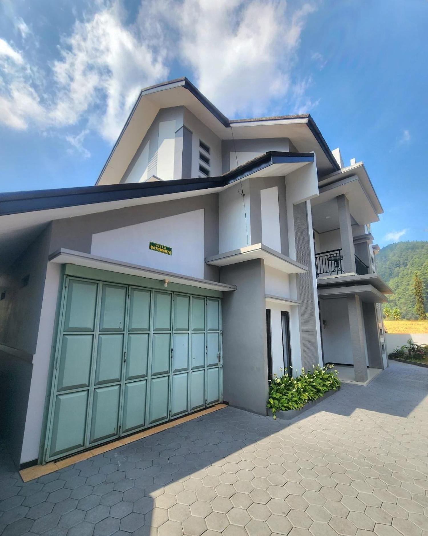 Villa Batumarta Tawangmangu Kamer foto